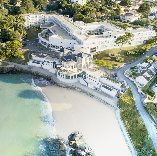Vue aérienne plage des Sablons Pornic Alliance Pornic hotel thalasso & Spa